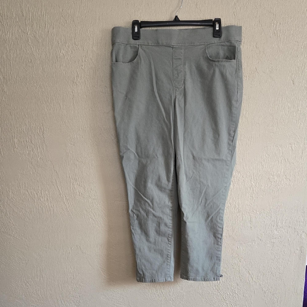 Gloria Vanderbilt Womens Light Green Capris